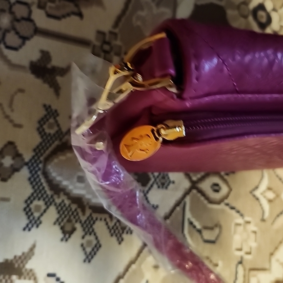 Damsel In Defense Kari's Clutch/Crossbody/Shoulder conceal holster bag NWT - Picture 3 of 10